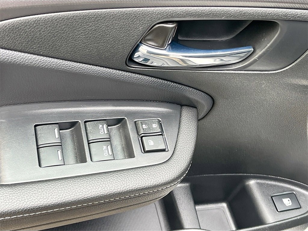 Used 2024 Honda Ridgeline Sport image 17