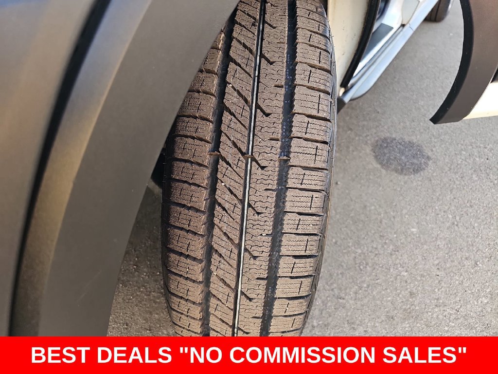 Used 2022 Ford E-Transit Medium Roof RWD image 35