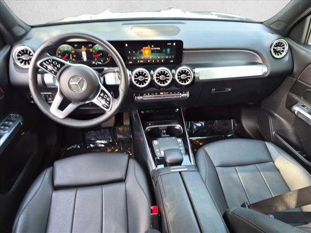 Used 2022 Mercedes-Benz GLB 250 image 17