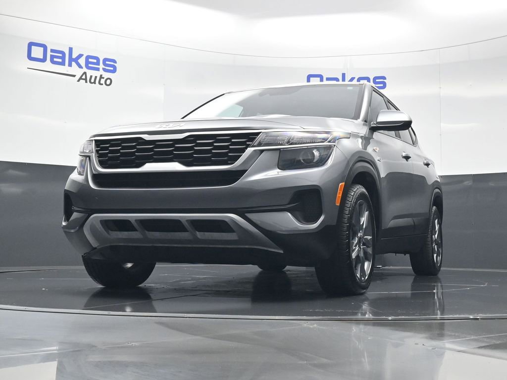 Used 2023 Kia Seltos LX image 38