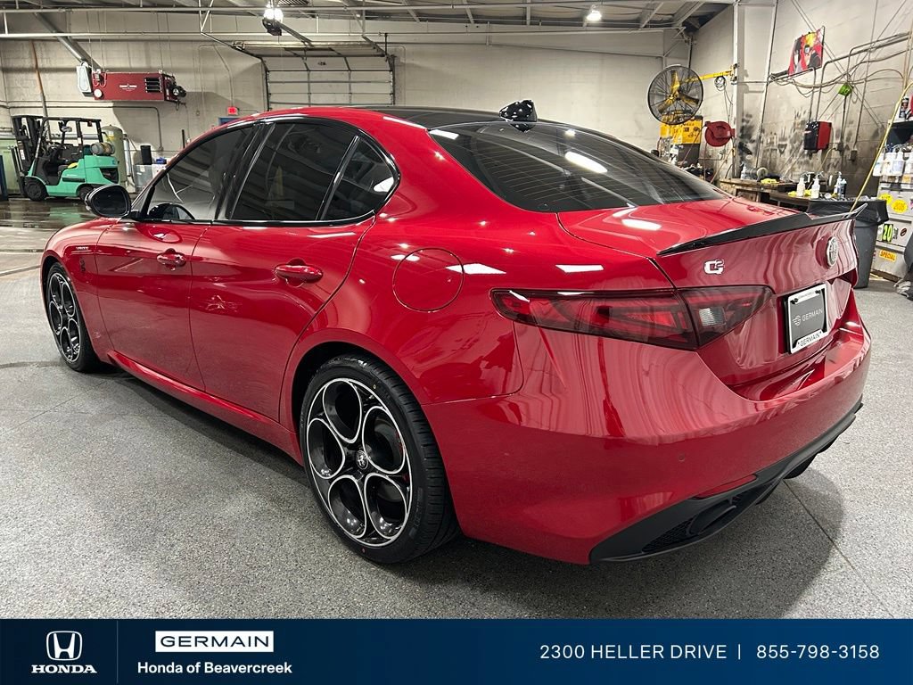 Used 2023 Alfa Romeo Giulia Veloce RWD image 6