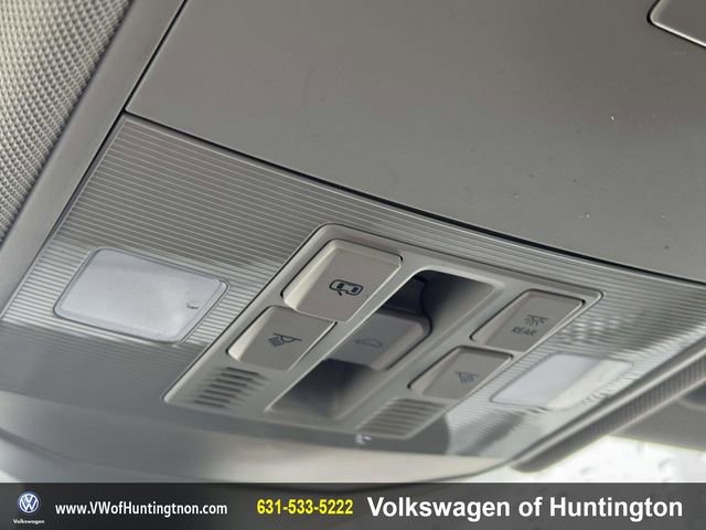 Certified 2021 Volkswagen Jetta SEL image 31