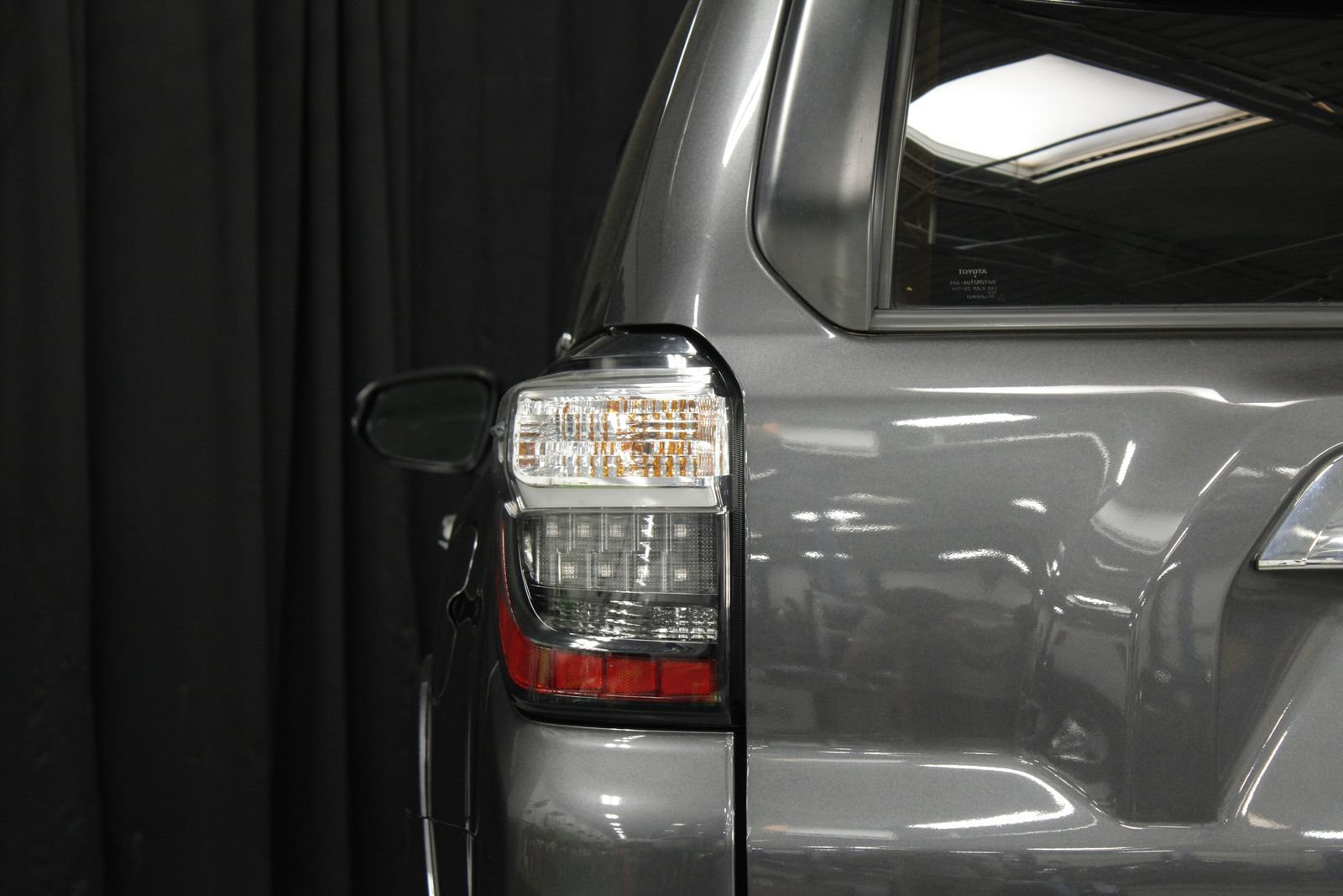 Used 2023 Toyota 4Runner Limited AWD/4WD image 29