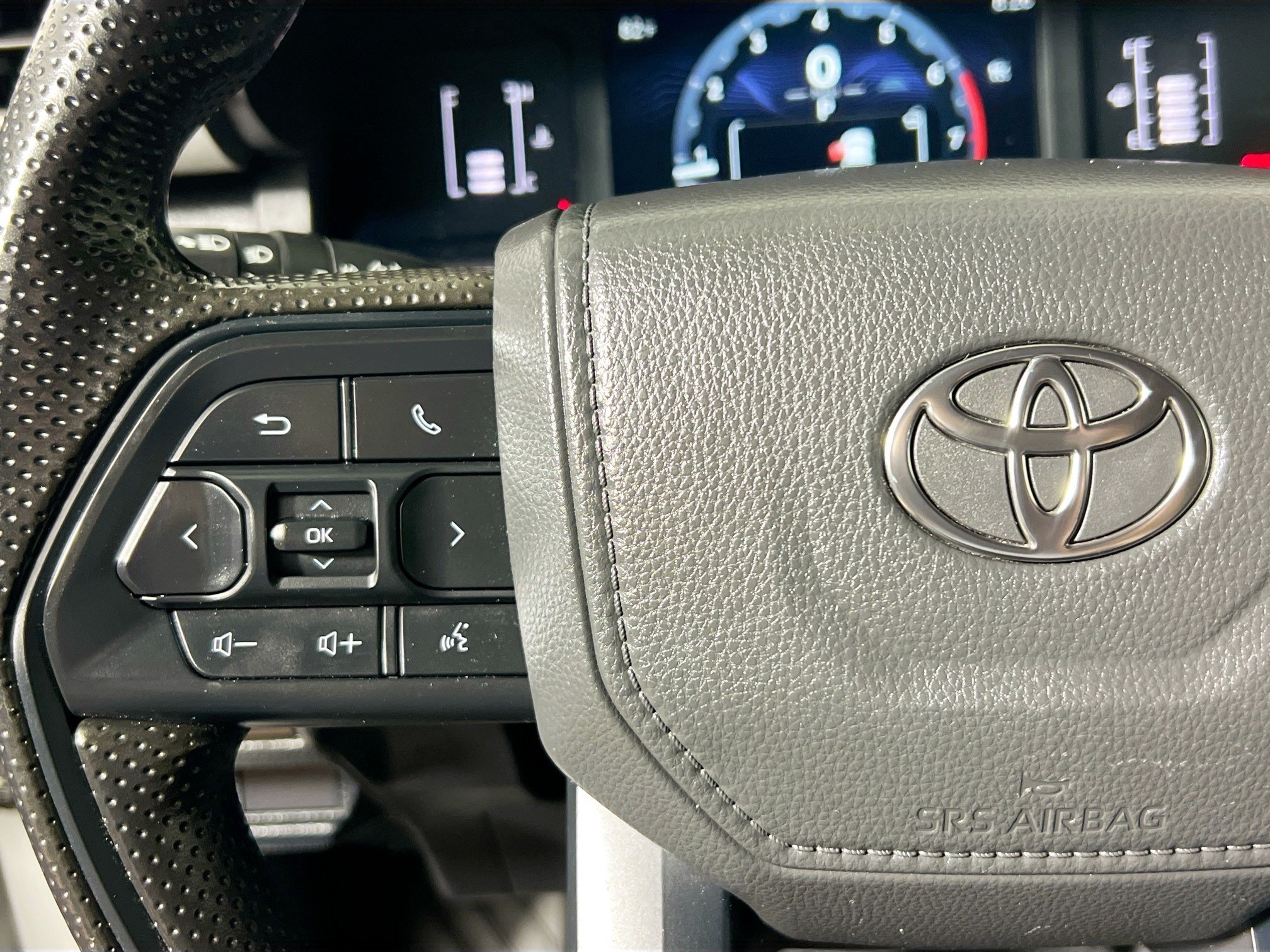 Used 2025 Toyota Tacoma SR5 RWD image 18