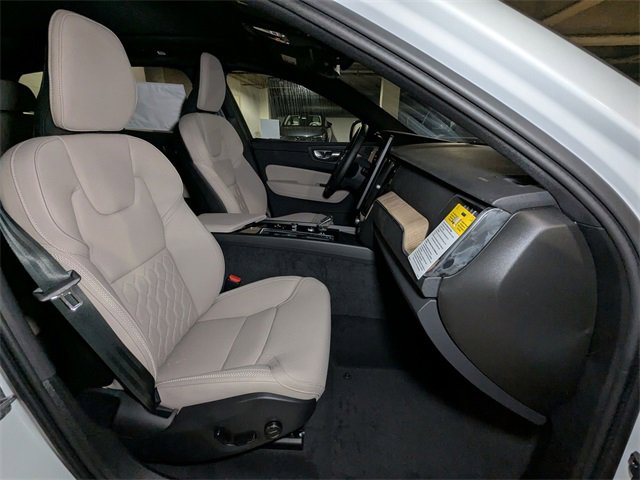 New 2026 Volvo XC60 B5 Plus w/ Protection Package Premier image 30