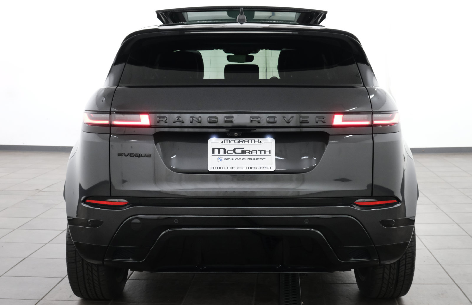 Used 2024 Land Rover Range Rover Evoque Dynamic SE AWD/4WD image 5
