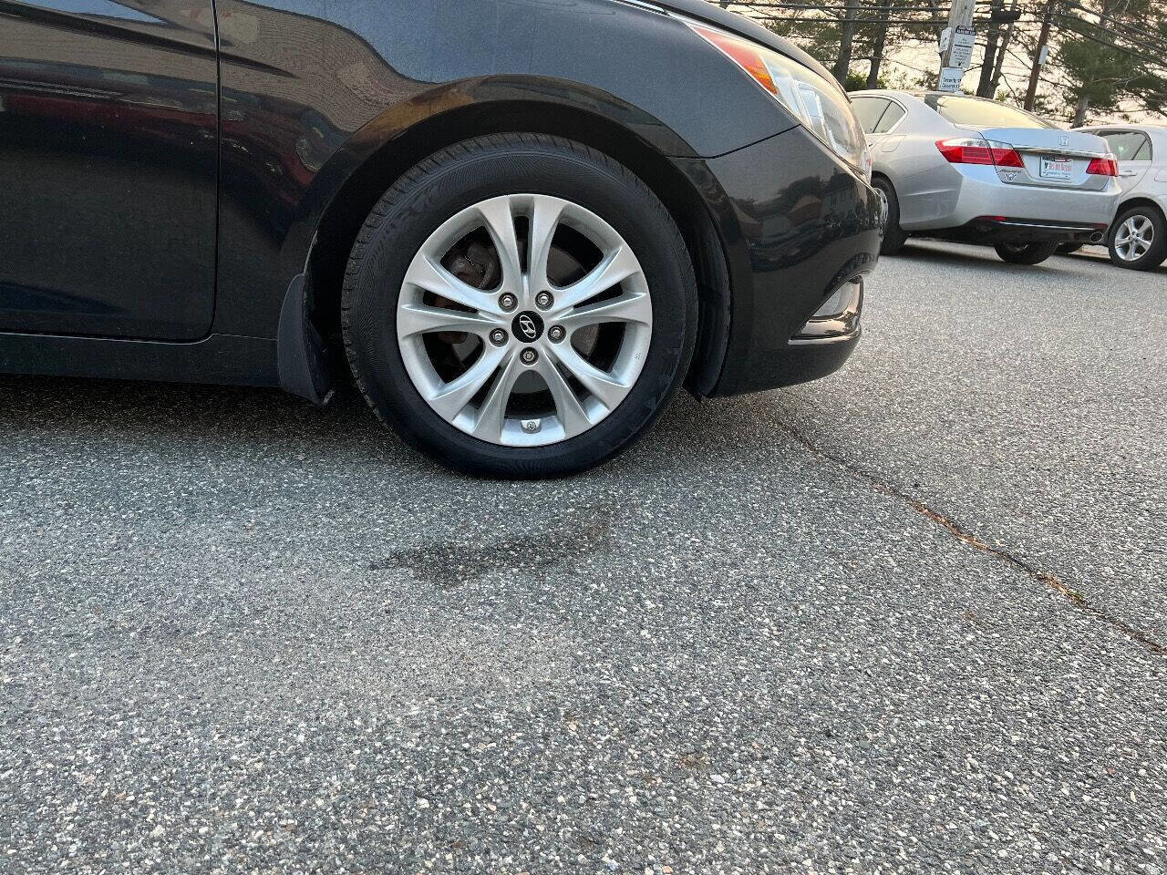 Used 2011 Hyundai Sonata Limited w/ Navigation Pkg 5 image 30