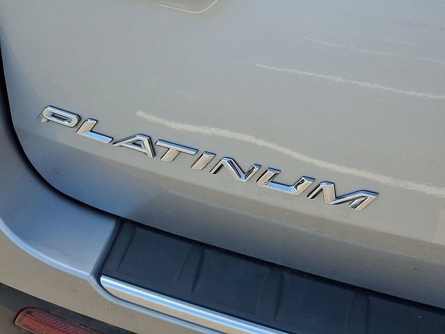 Used 2023 Ford Explorer Platinum w/ Class IV Trailer Tow Package RWD image 28