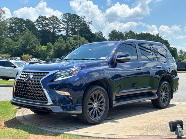 Used 2023 Lexus GX 460 Premium w/ Accessory Package AWD/4WD image 3