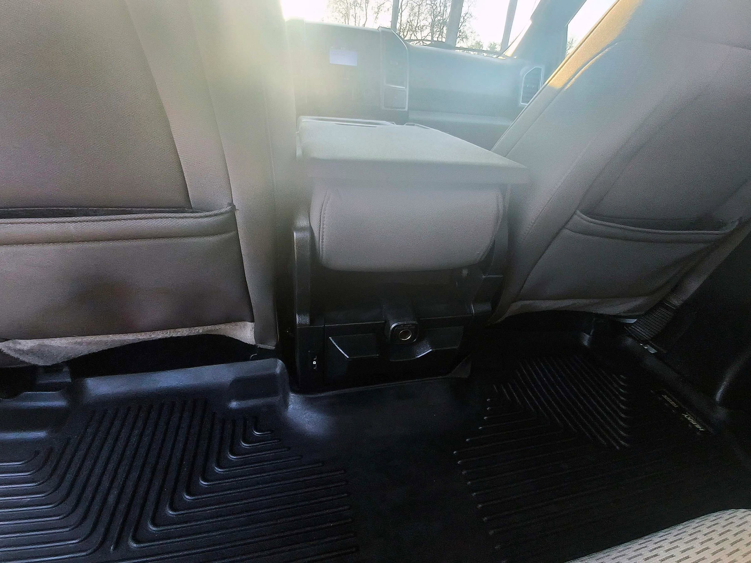 Used 2018 Ford F150 XLT w/ XTR Package image 25