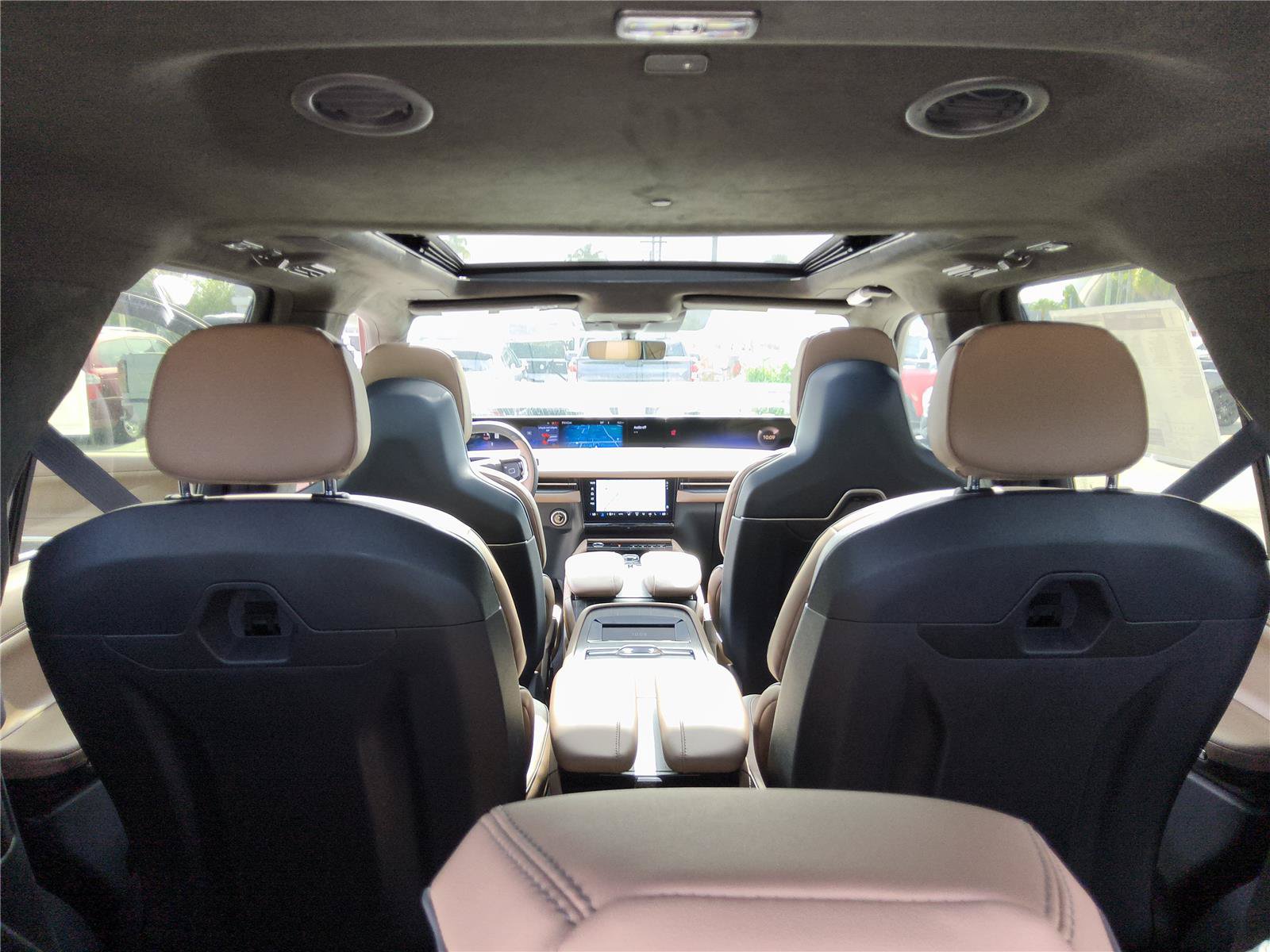 New 2027 Lincoln Navigator Black Label AWD/4WD image 22