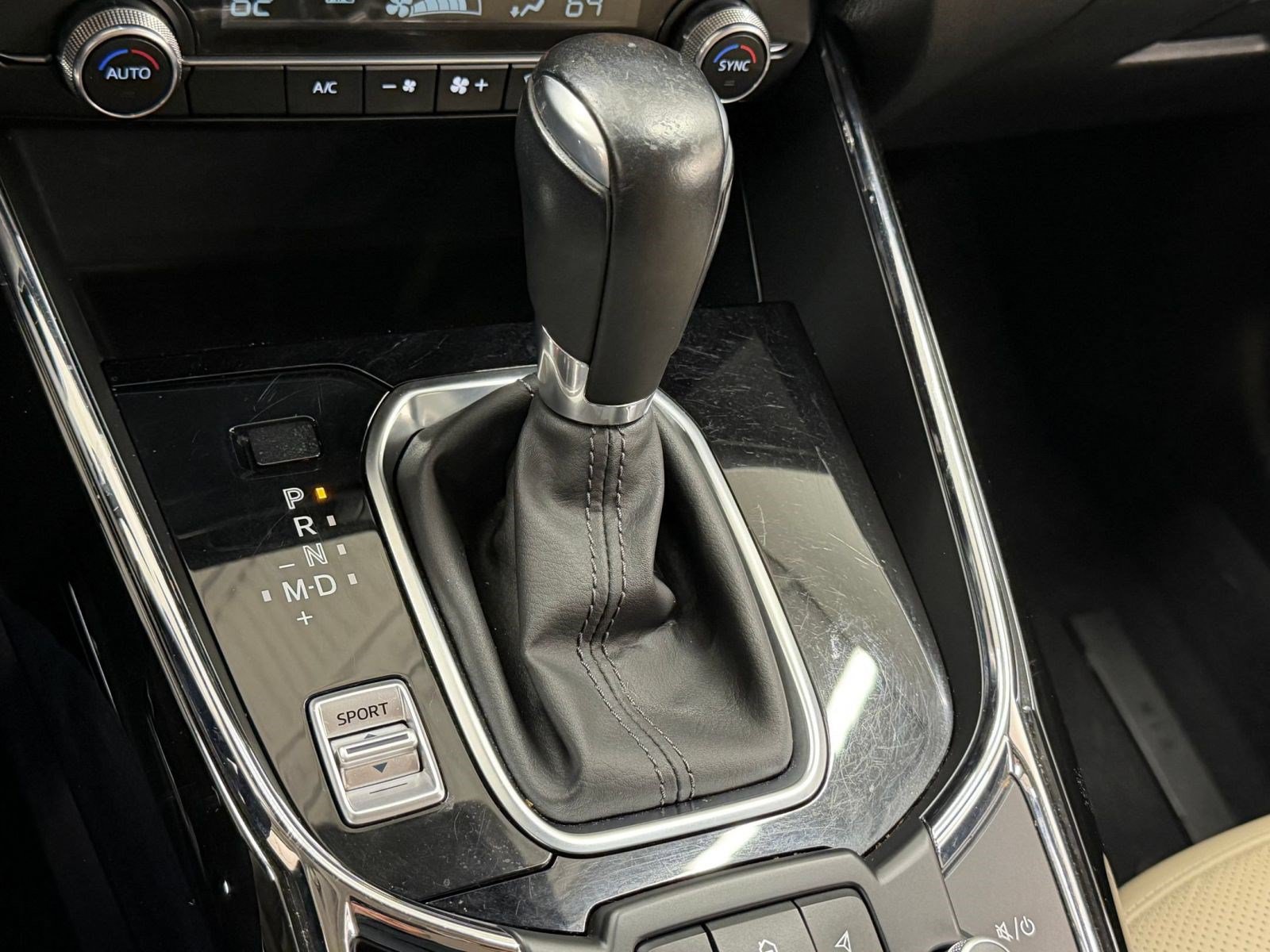 Used 2022 MAZDA CX-9 Touring AWD/4WD image 16