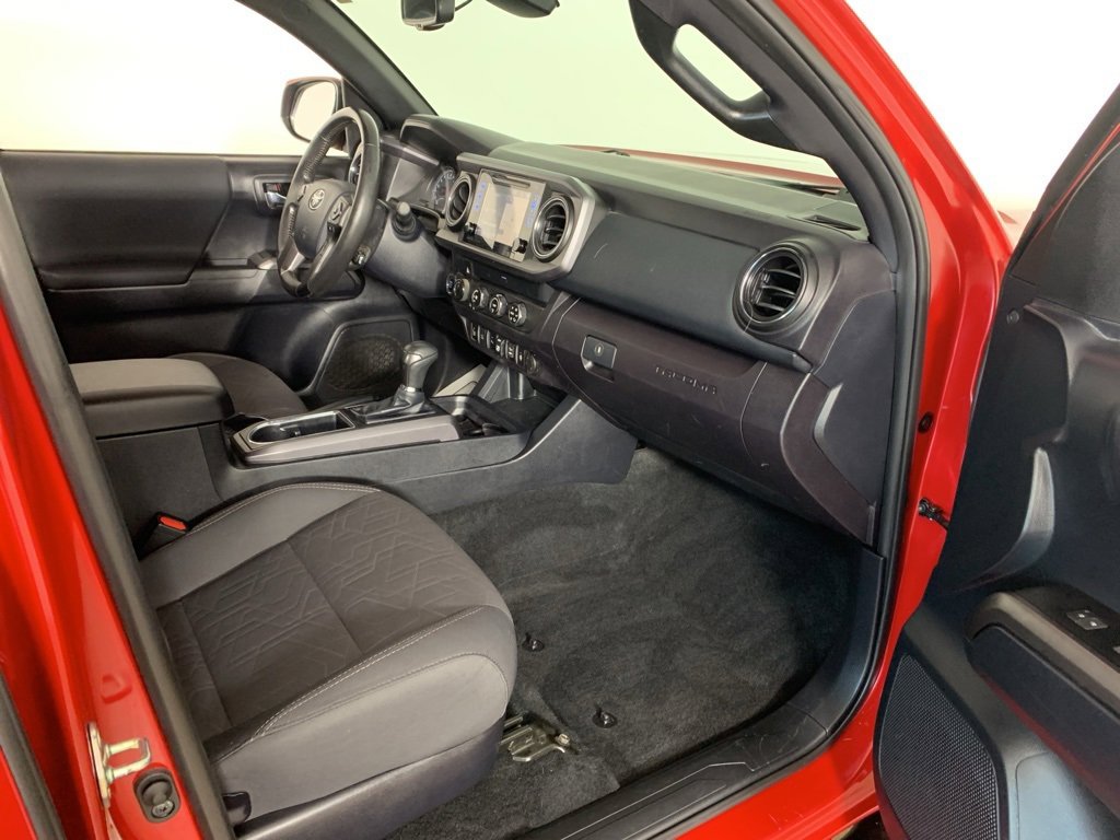 Used 2019 Toyota Tacoma TRD Sport image 37