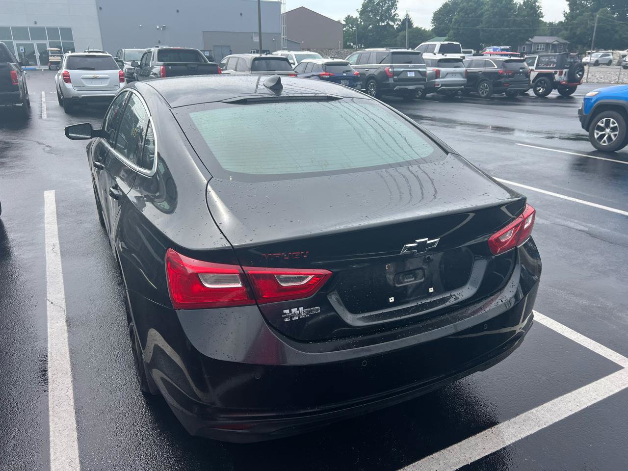 Used 2018 Chevrolet Malibu LT w/ Driver Confidence Package FWD image 4
