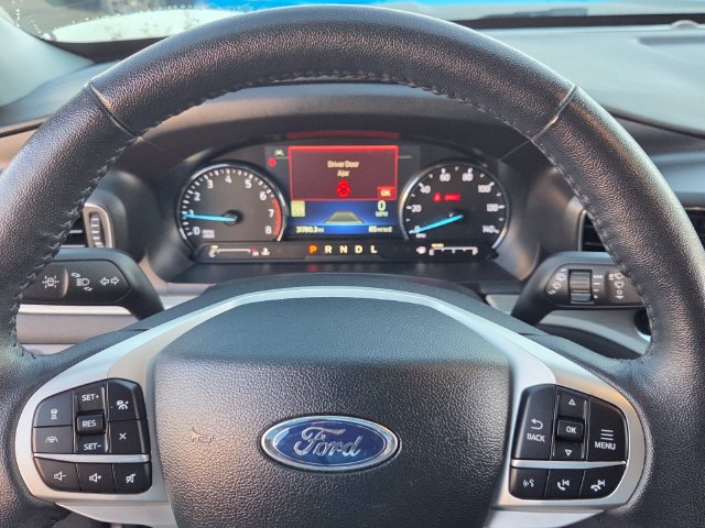 Used 2023 Ford Explorer XLT w/ Equipment Group 202A RWD image 23