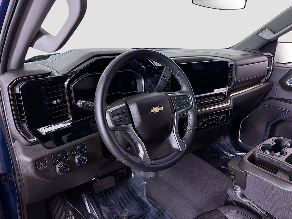 Used 2023 Chevrolet Silverado 1500 LT image 16