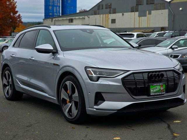Used 2022 Audi e-tron Premium Plus w/ Premium Plus Package