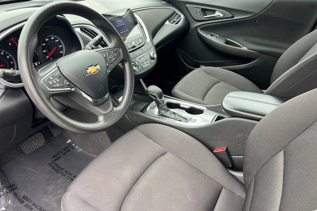 Used 2023 Chevrolet Malibu LT FWD image 13