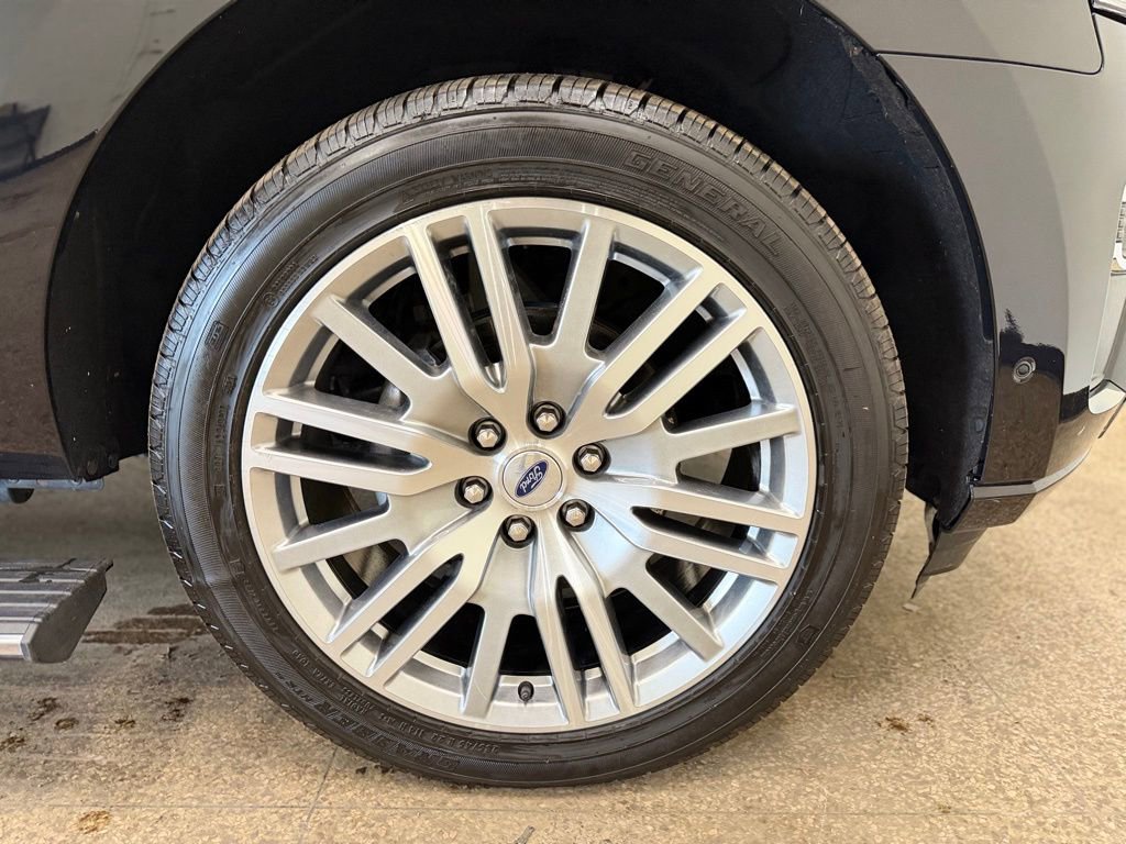 Used 2024 Ford Expedition Max Platinum image 28