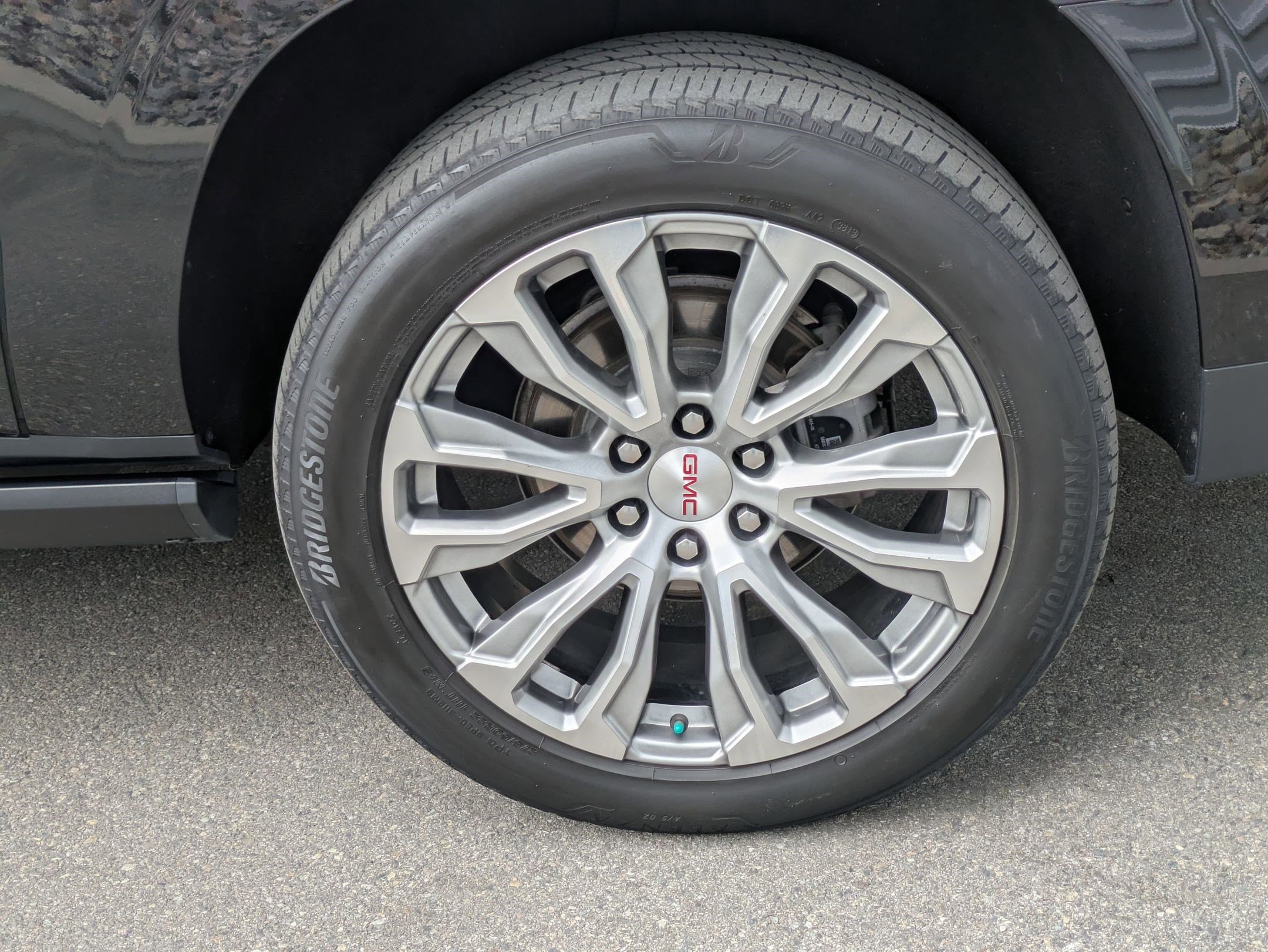 Used 2021 GMC Yukon XL Denali w/ Denali Ultimate Package image 11