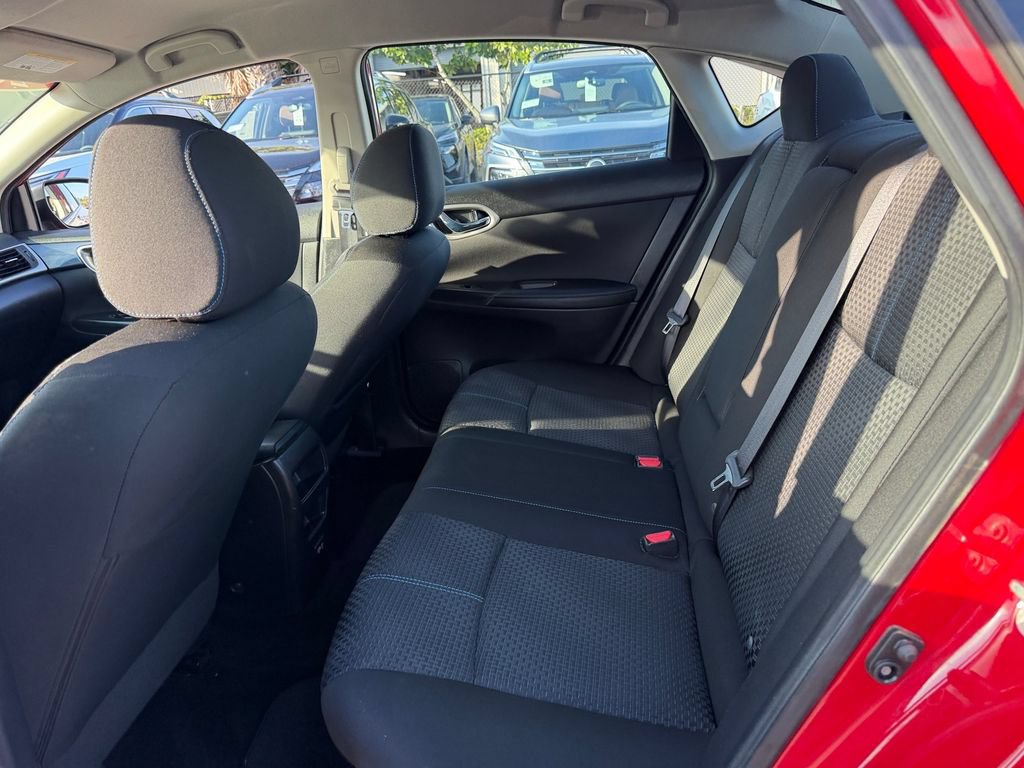 Used 2019 Nissan Sentra SR FWD image 12
