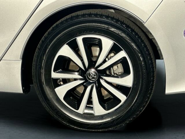 Used 2019 Toyota Prius Prime Premium image 33