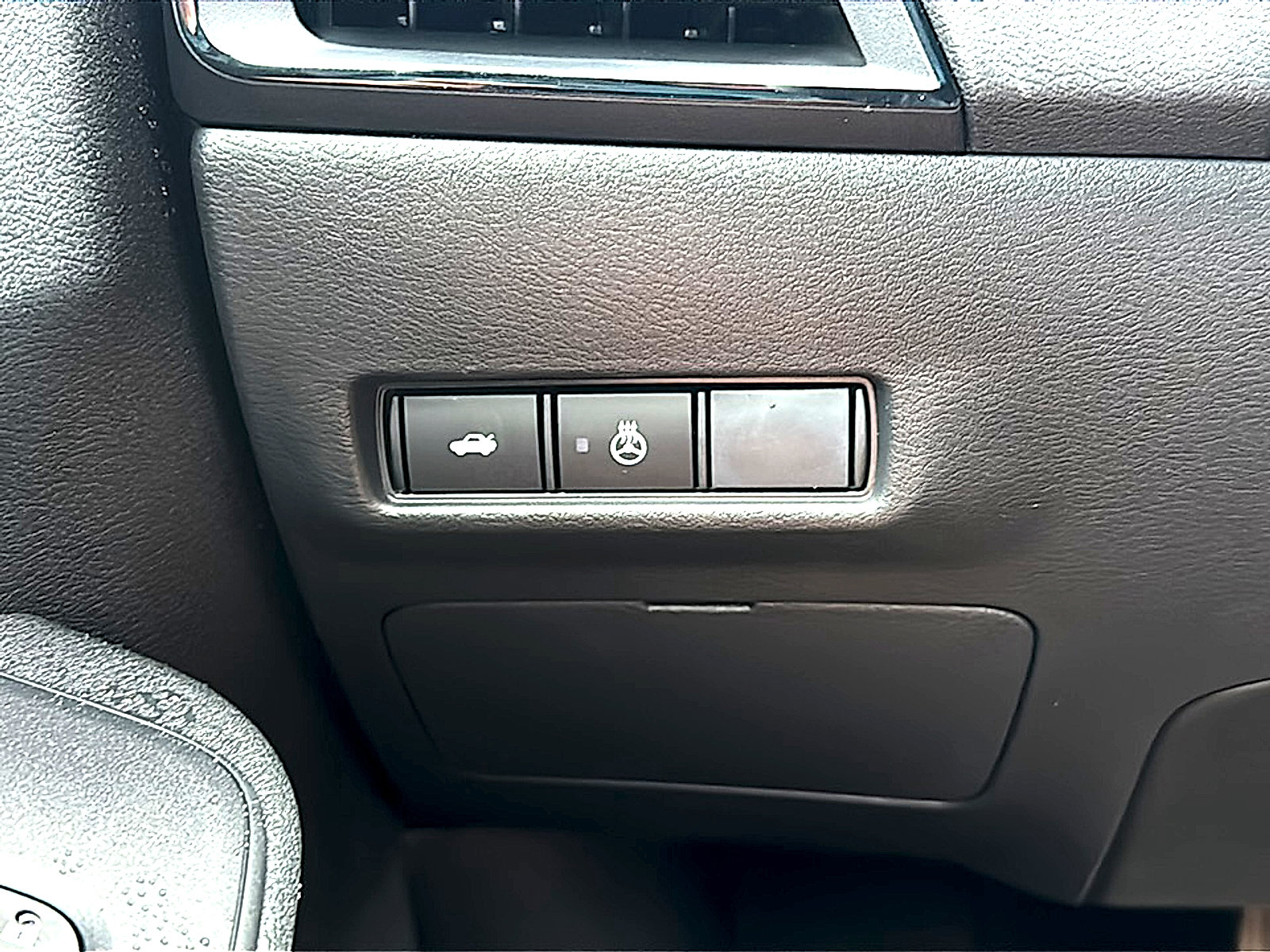 New 2026 Nissan Sentra SV w/ SV Convenience Package FWD image 26