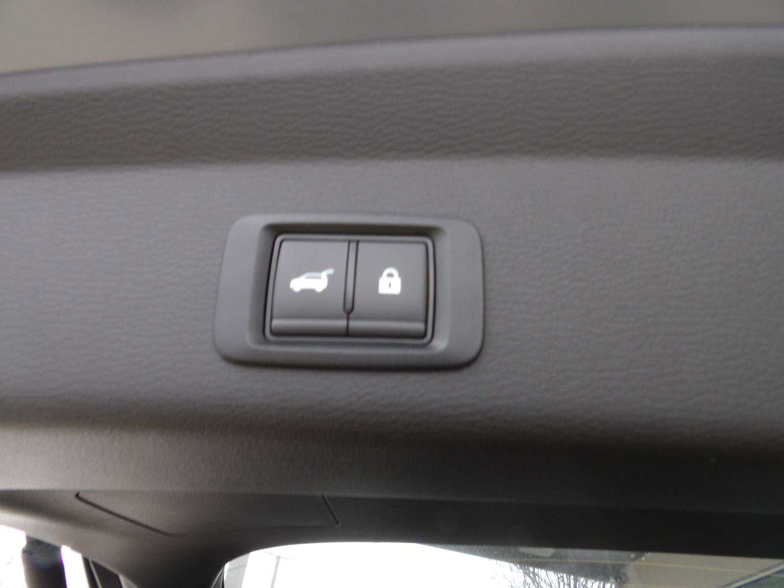 New 2026 Mitsubishi Outlander SE image 11
