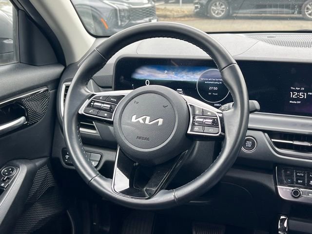 Certified 2024 Kia Seltos EX AWD/4WD image 16