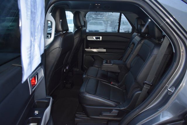 Used 2024 Ford Explorer Limited image 37