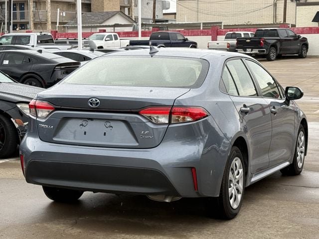 Used 2025 Toyota Corolla LE FWD image 4