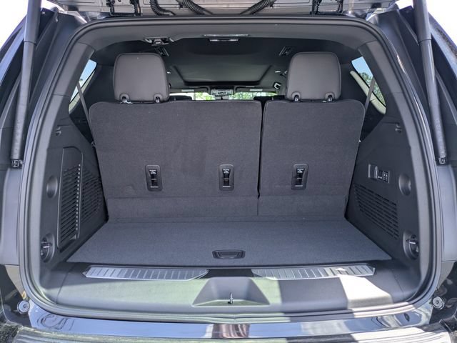 New 2026 GMC Yukon Denali w/ Denali Reserve Package AWD/4WD image 13