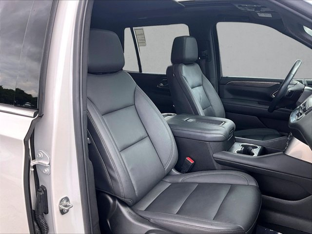 Used 2023 Chevrolet Tahoe LT w/ Luxury Package RWD image 9