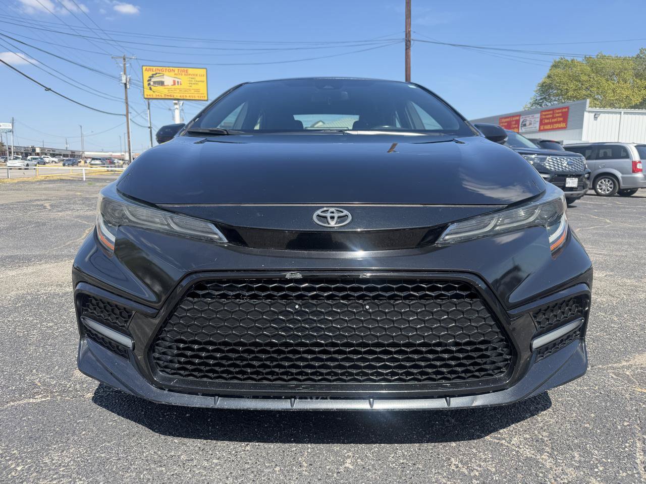 Used 2020 Toyota Corolla SE FWD image 2