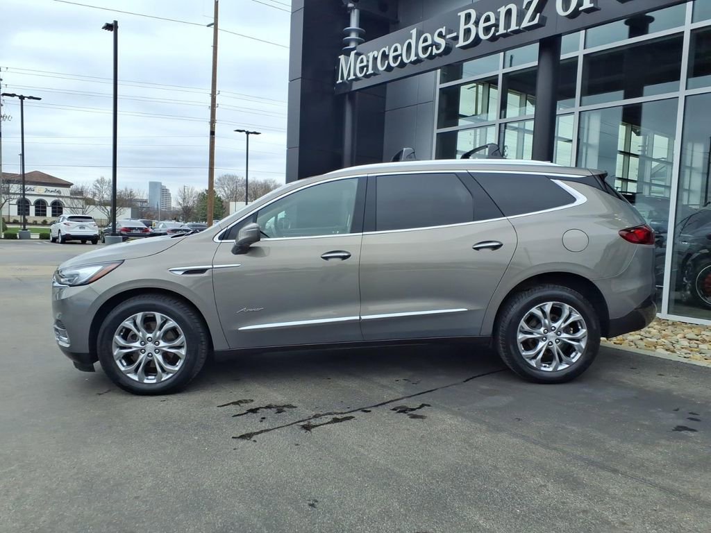 Used 2019 Buick Enclave Avenir w/ Avenir Technology Package image 3