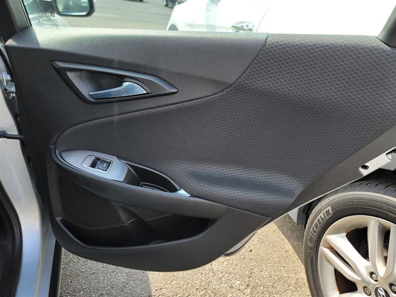 Used 2017 Chevrolet Malibu LT w/ Driver Confidence Package image 16