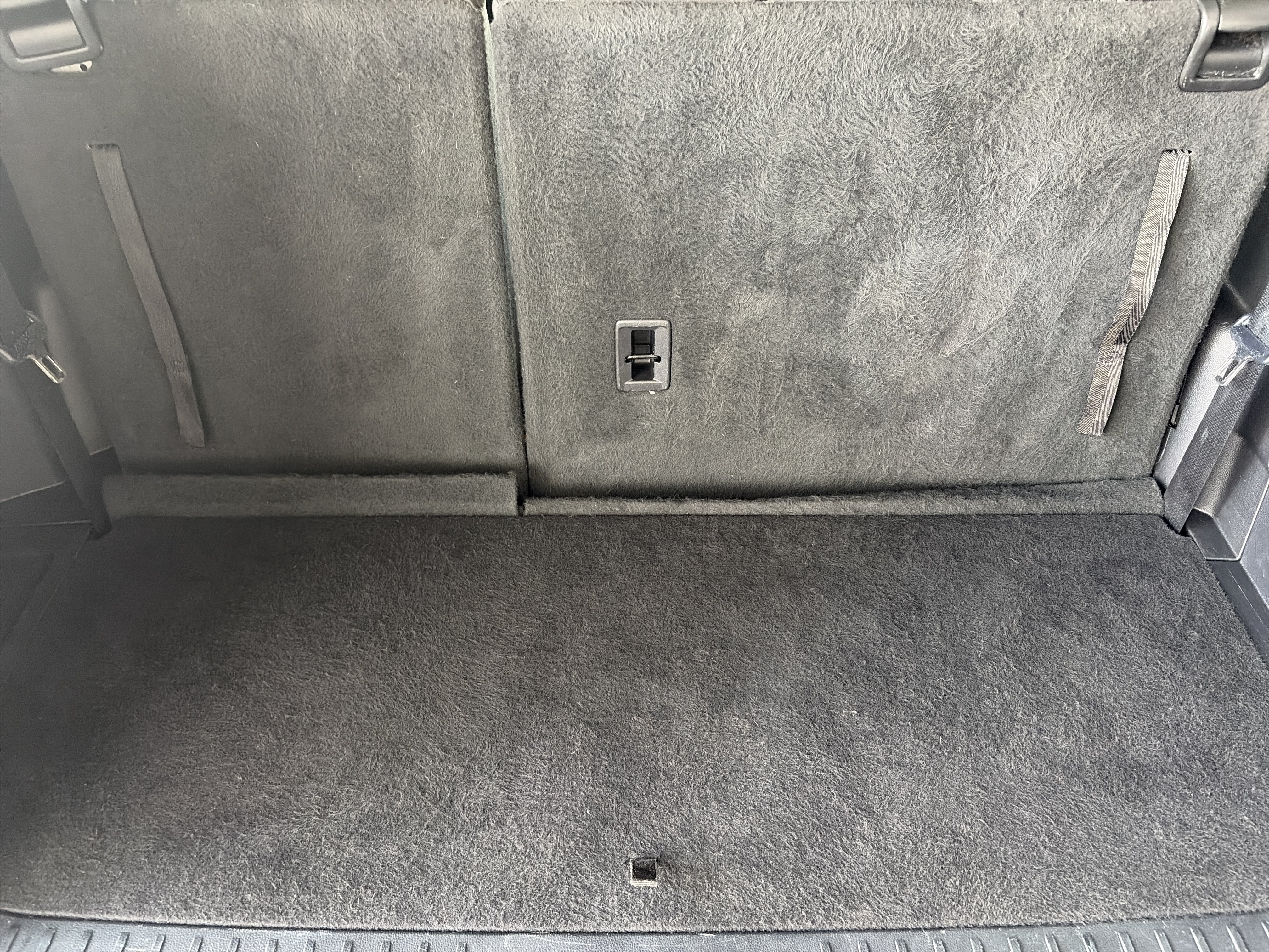 Used 2022 Toyota Highlander XLE FWD image 7