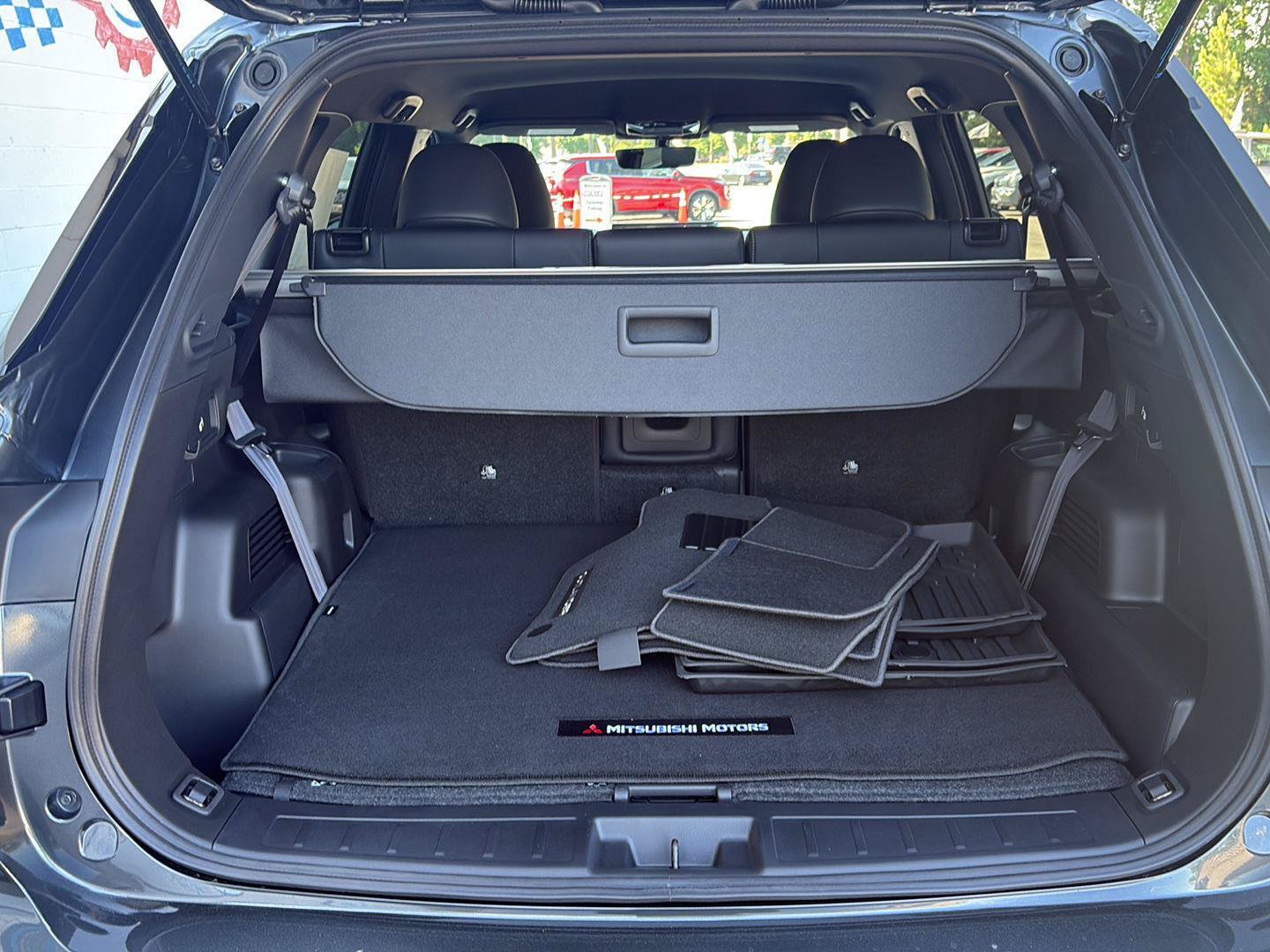 New 2026 Mitsubishi Outlander LE FWD image 19