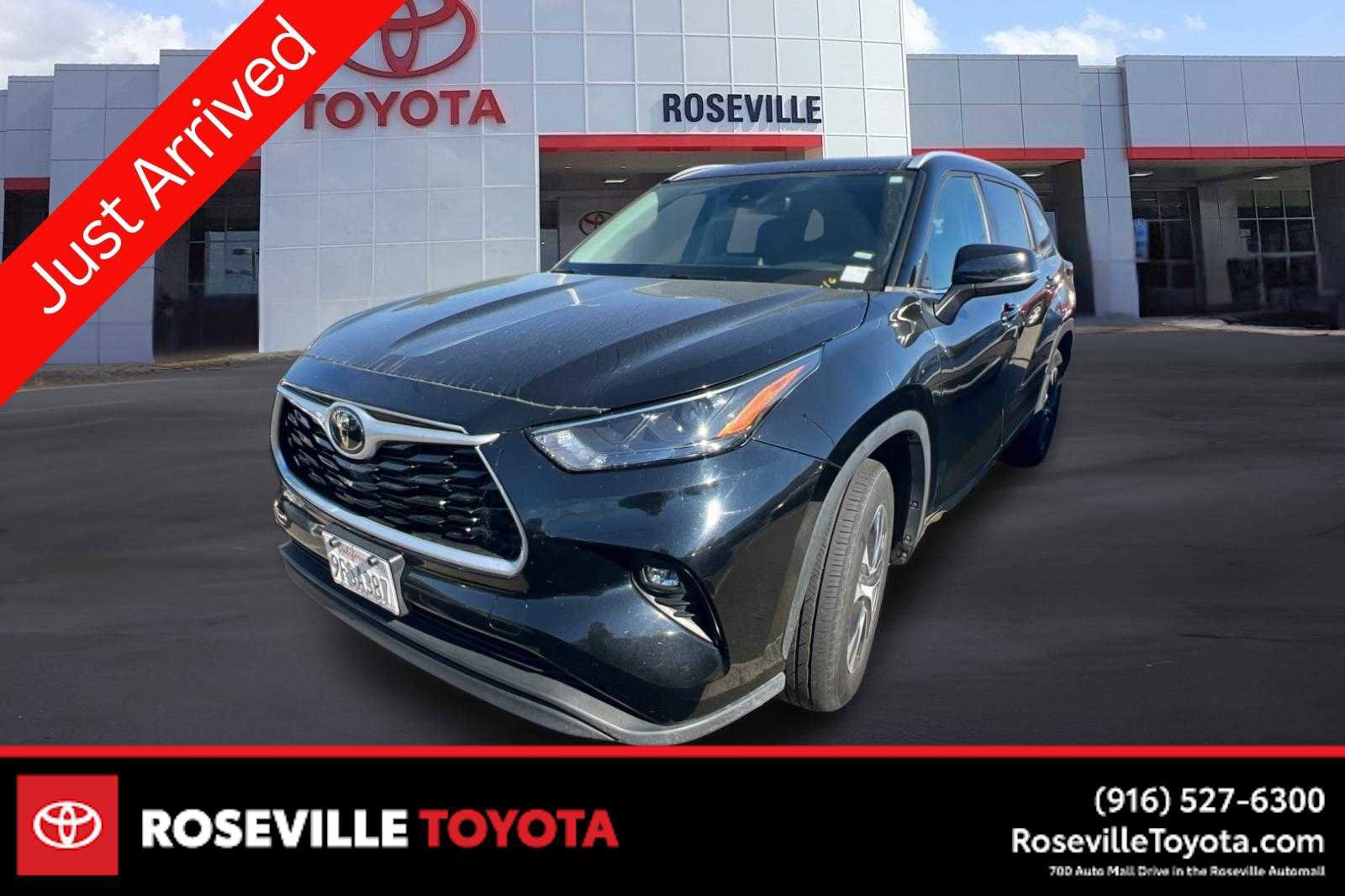 Used 2023 Toyota Highlander XLE image 1