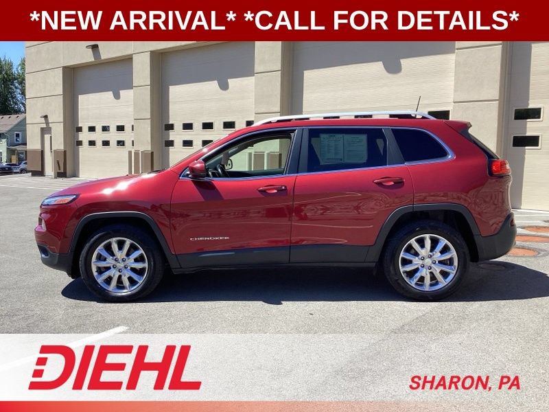 Used 2017 Jeep Cherokee Limited AWD/4WD image 4