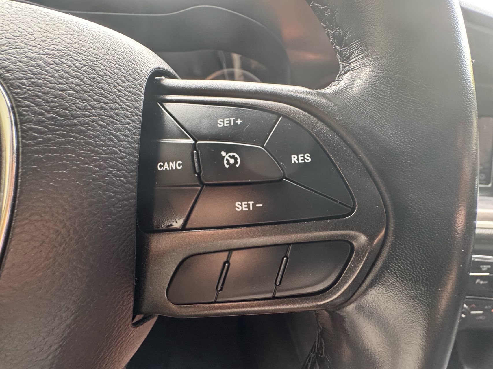 Used 2021 Dodge Charger SXT RWD image 17