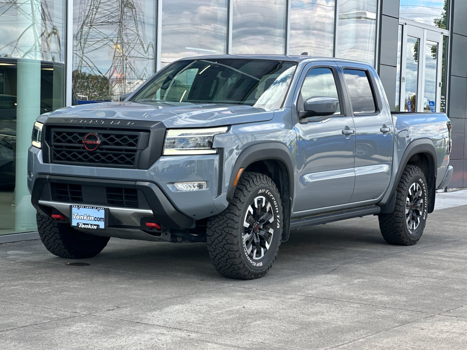 Used 2024 Nissan Frontier PRO-4X w/ Technology Package AWD/4WD image 8