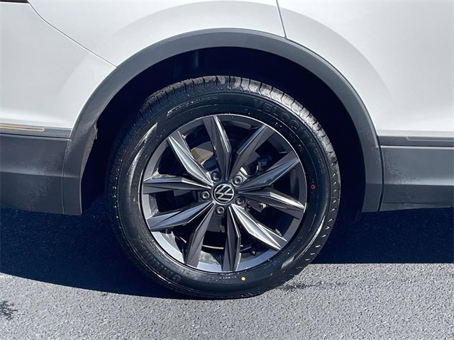 Used 2022 Volkswagen Tiguan SE image 7