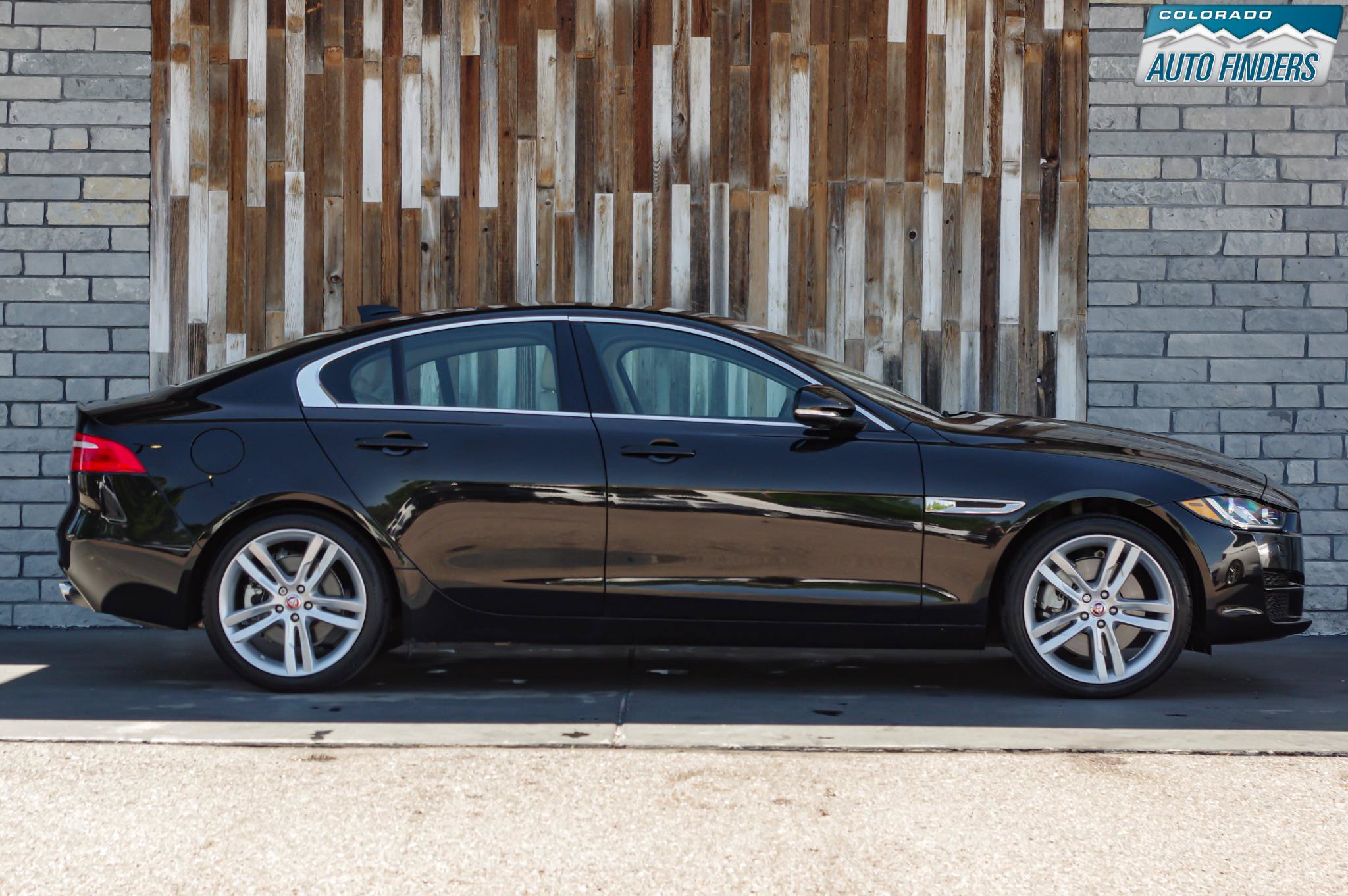 Used 2017 Jaguar XE Prestige AWD/4WD image 8