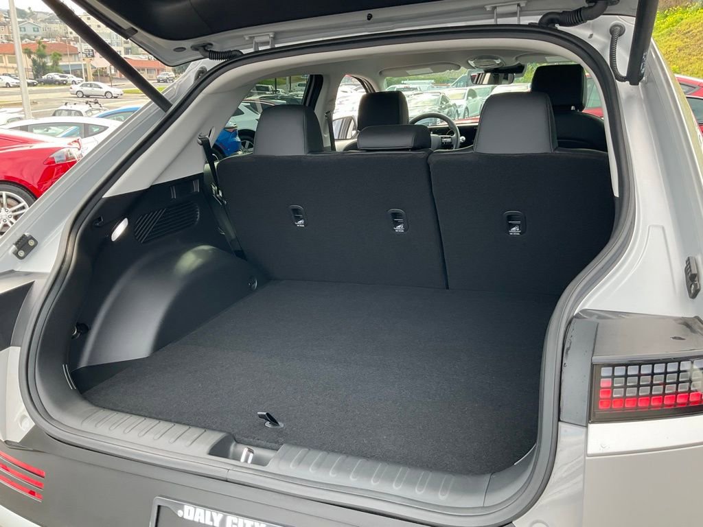 Used 2025 Hyundai Ioniq 5 SEL image 9