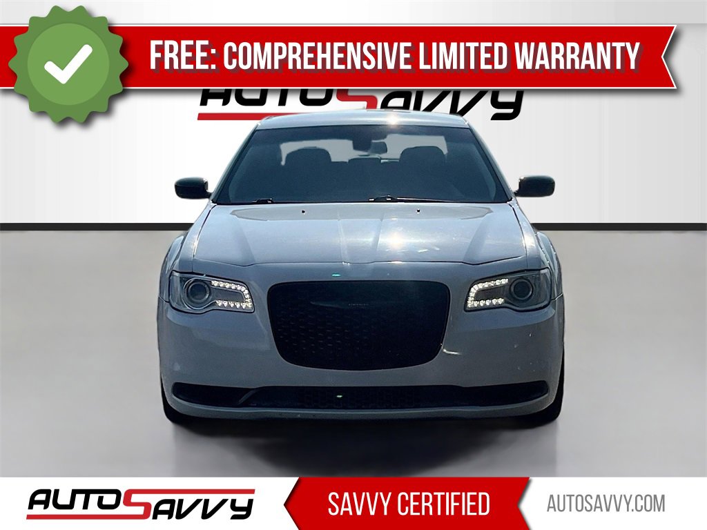 Used 2020 Chrysler 300 Touring w/ Sport Appearance Package image 2
