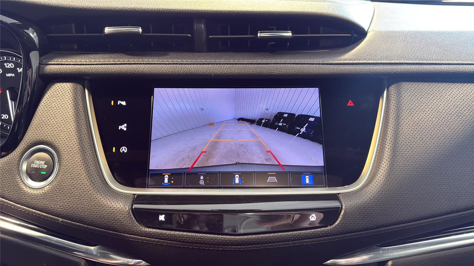 Used 2023 Cadillac XT5 Premium Luxury w/ Technology Package AWD/4WD image 21