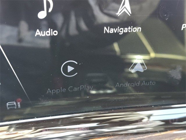 Used 2021 Cadillac Escalade ESV Premium Luxury image 26