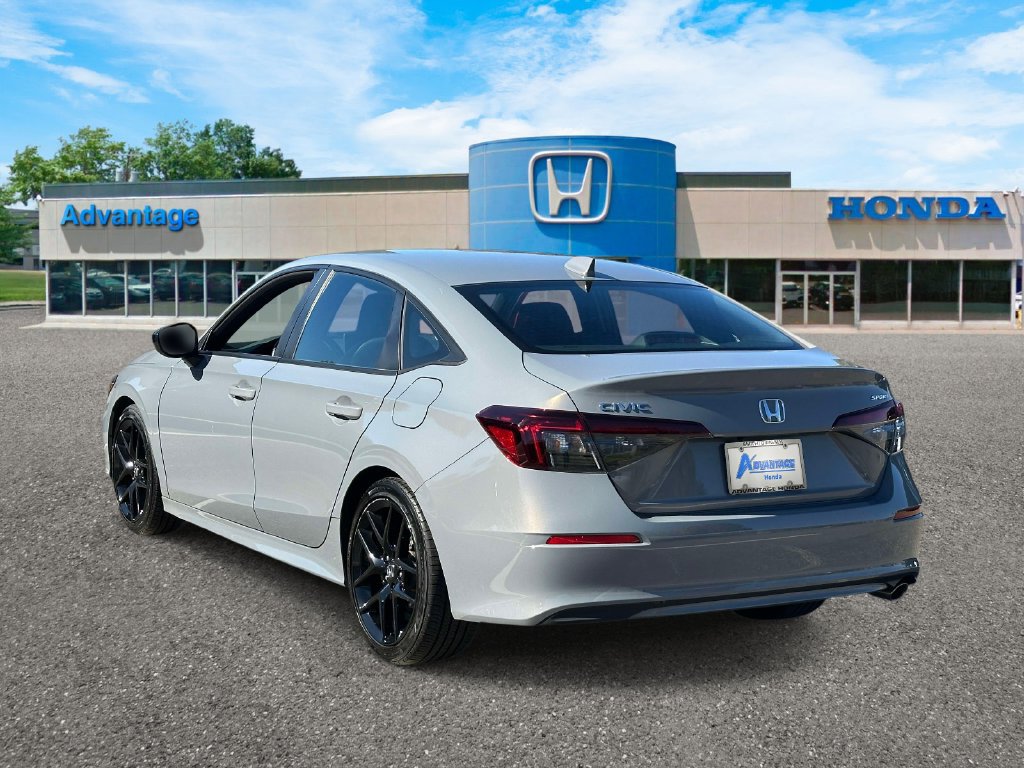 Used 2025 Honda Civic Sport image 4