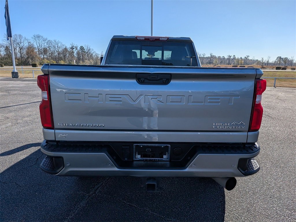 Used 2024 Chevrolet Silverado 2500 High Country w/ High Country Premium Package image 5